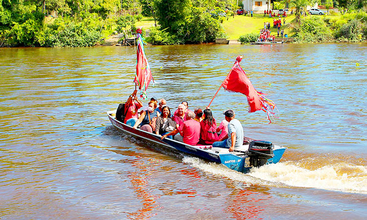 Folia do Rio Acima