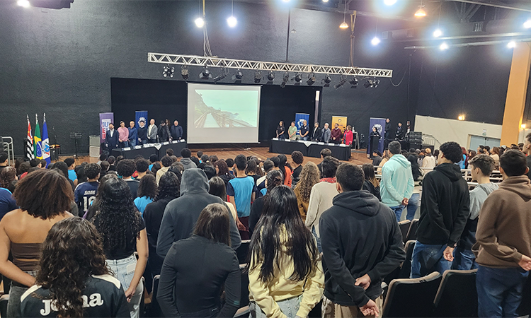 2° Seminário da Juventude em Itanhaém debate saúde mental e redes sociais