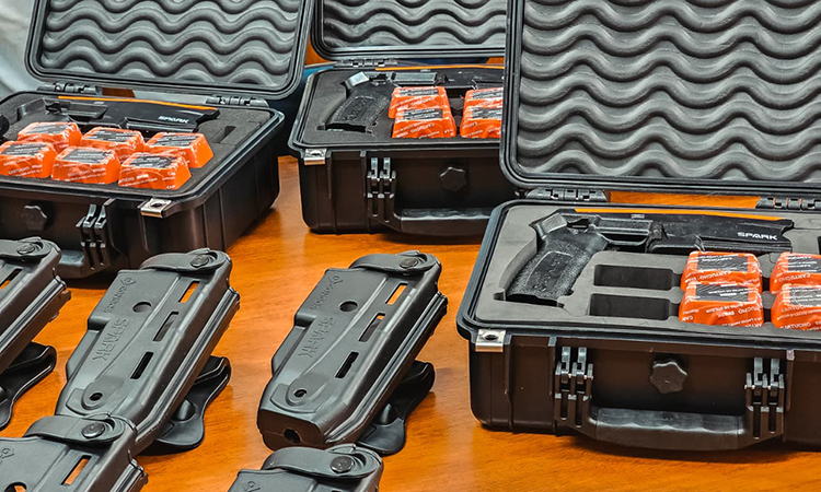 Prefeitura de Itanhaém recebe novas armas de choque para reforçar a atuação da Guarda Civil Municipal